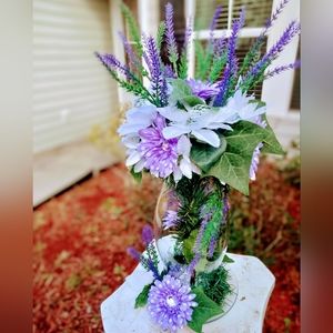 Lavender polka dot centerpiece